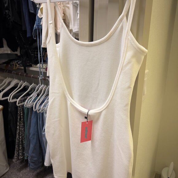 Edikted Adele Open Back Mini Dress - Picture 5 of 6